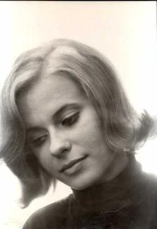 EsztergEsztergályos Cecilia